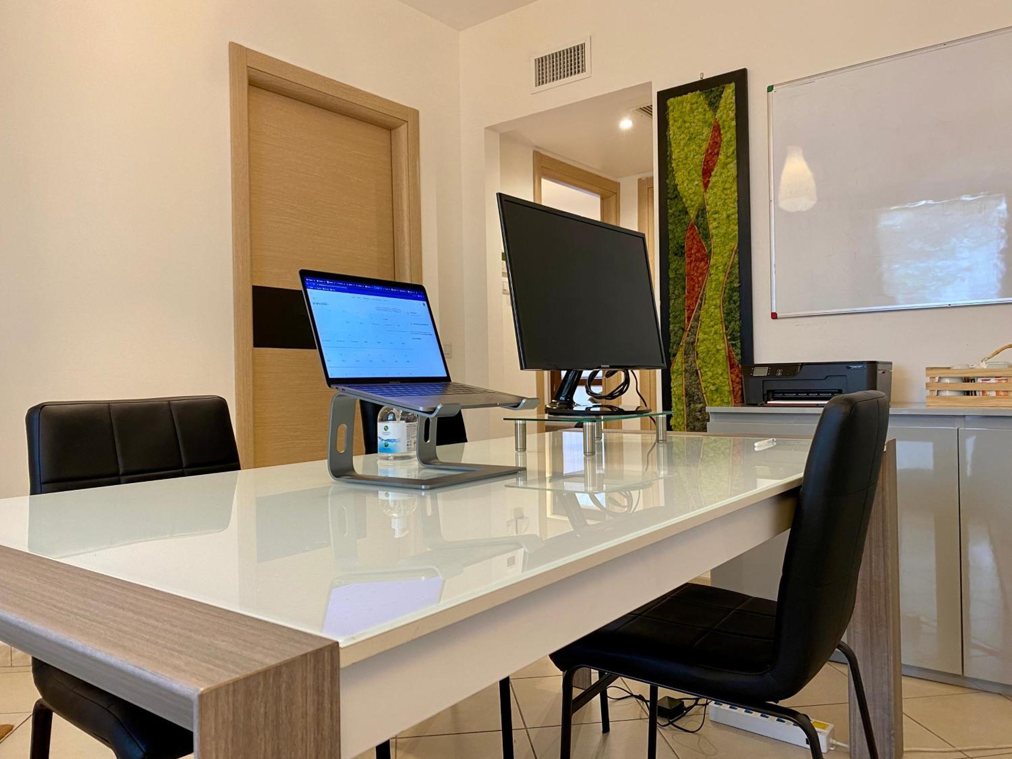 Bed and Breakfast Bed & Office Сутрі Екстер'єр фото